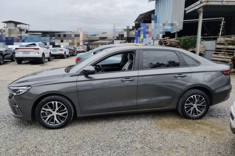 吉利汽车 帝豪 2025款 第4代 1.5L 手动龙腾版车身外观6003