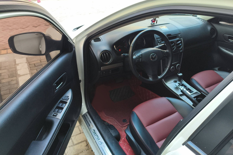 马自达6 2015款 2.0L 自动时尚型中控内饰7003