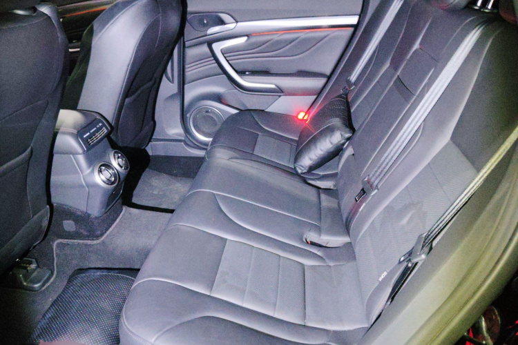 魏牌 VV7 2017款 2.0T 旗舰型中控内饰7004