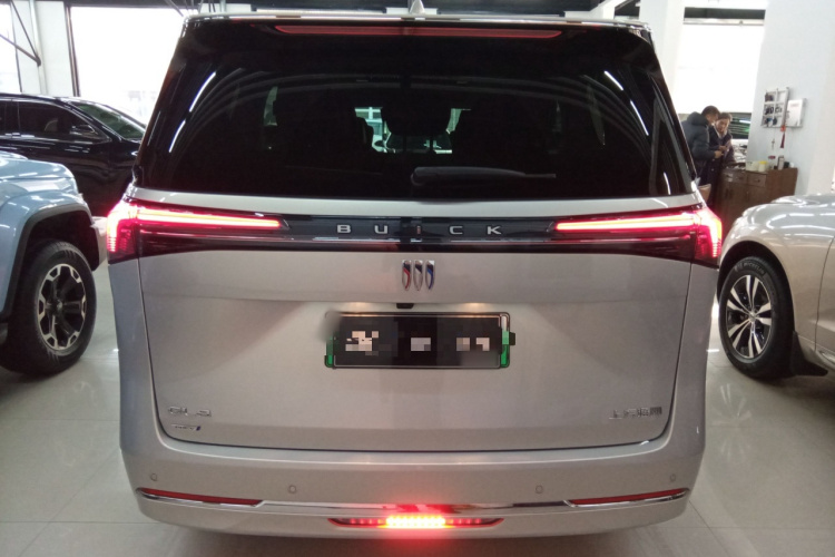 别克GL8新能源 2025款 陆尚 尊享版 7座车身外观6