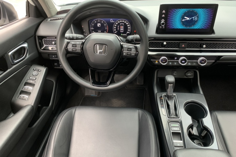 本田 型格 2023款 240TURBO CVT领先版中控内饰7006