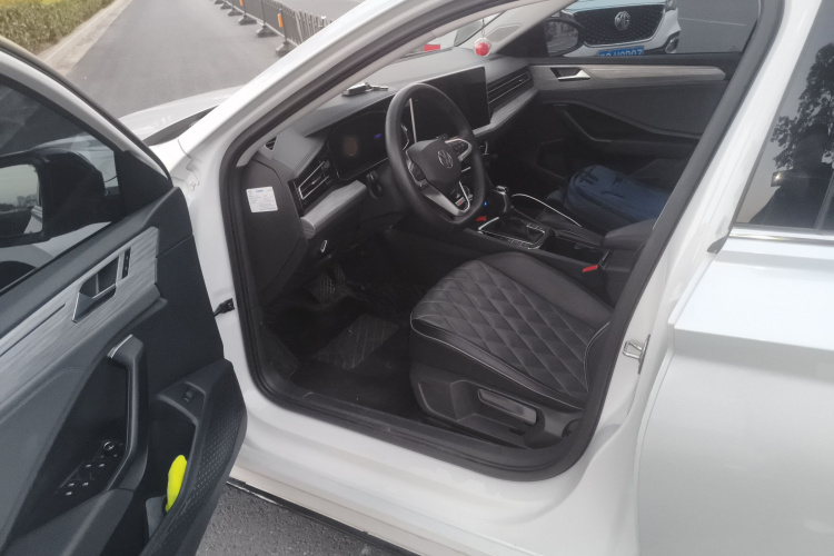 大众 速腾 2023款 300TSI DSG超越版中控内饰20