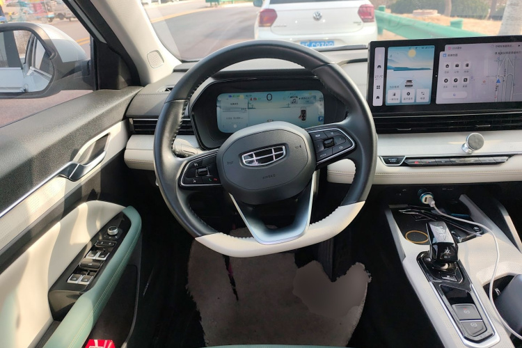 吉利汽车 帝豪L HiP 2022款 1.5TD-DHT Pro 100KM Super 迅局部细节13