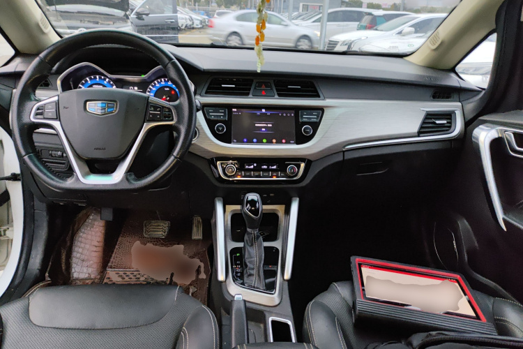 吉利汽车 远景X3 2017款 1.5L 自动尊贵型中控内饰12