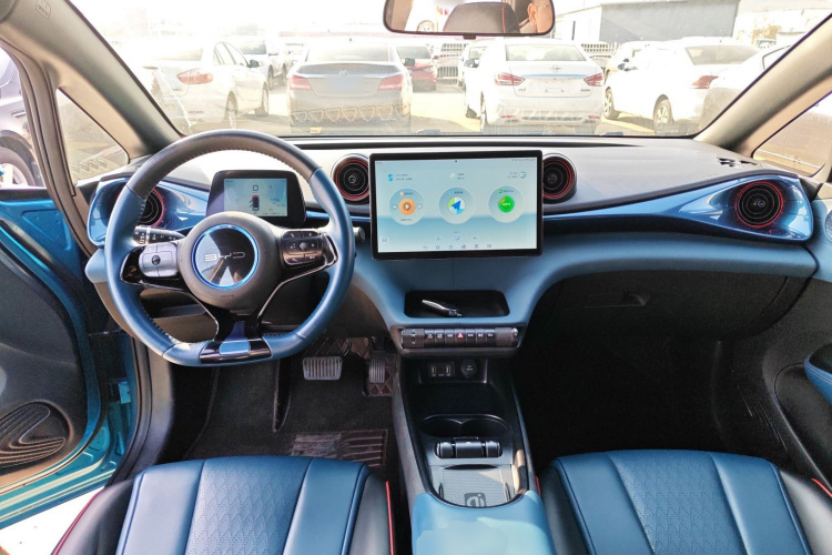 比亚迪 海豚 2021款 405km 时尚版中控内饰12