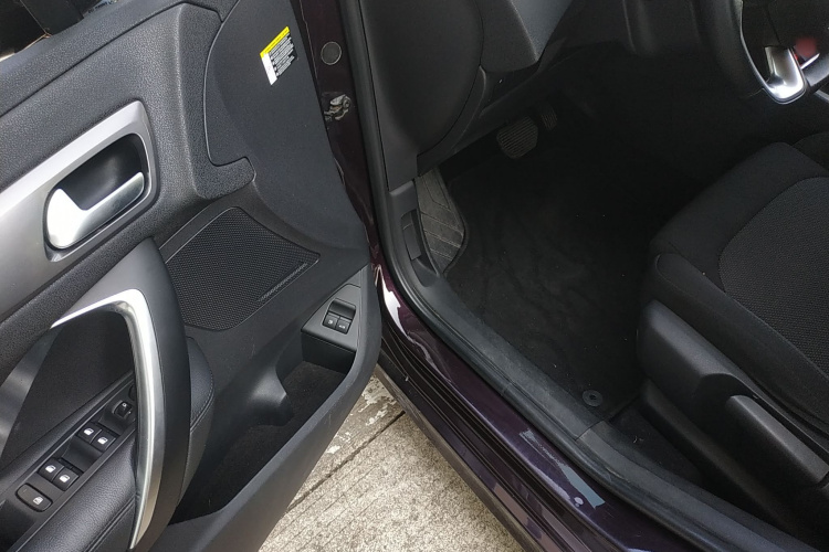 DS 5LS 2015款 1.6T 舒适版THP160中控内饰7003