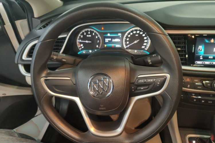 别克 英朗 2015款 15N 自动豪华型中控内饰13