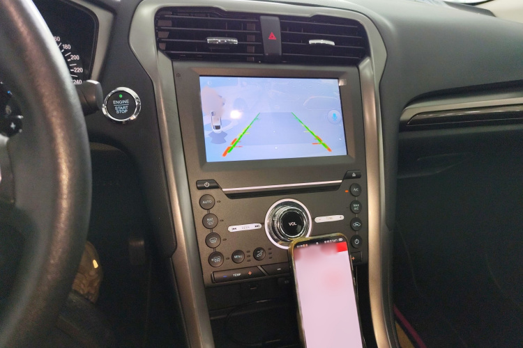 福特 蒙迪欧 2018款 EcoBoost 180 时尚型局部细节16