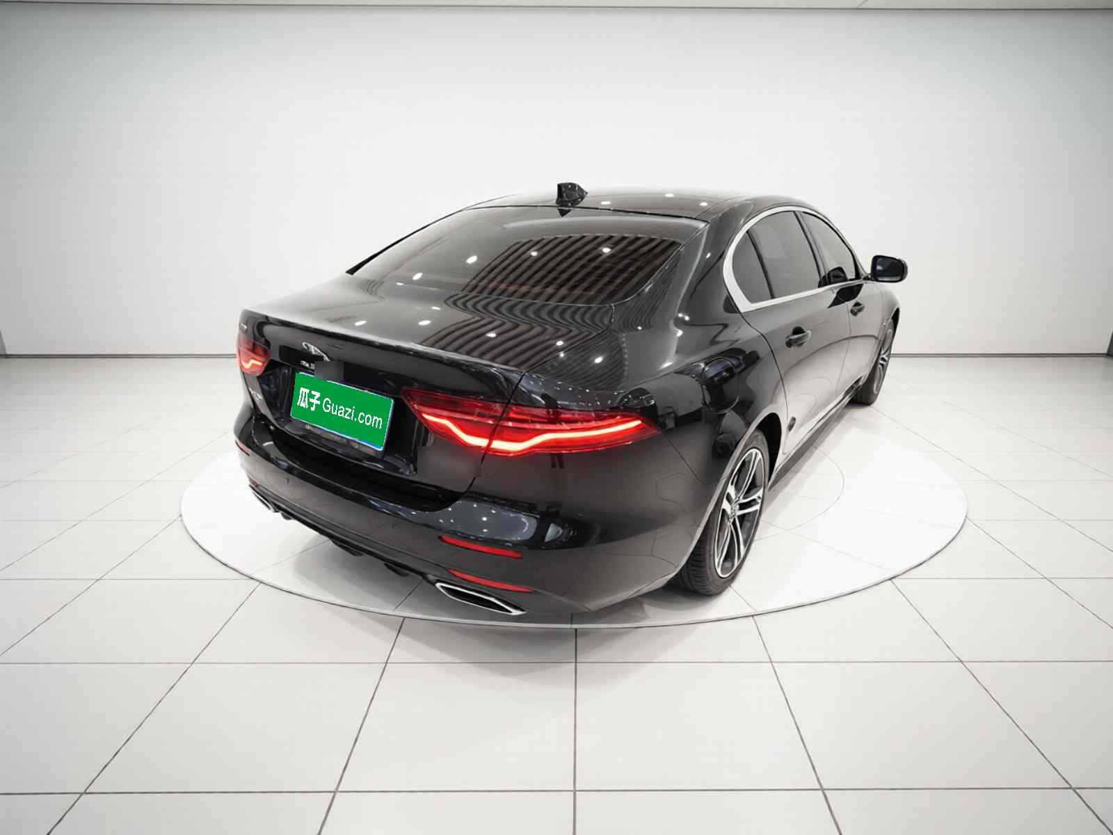 捷豹XEL 2024款 2.0T 250PS R-DYNAMIC S进取运动版(5)