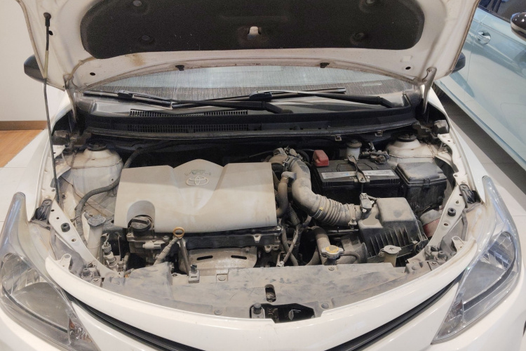 丰田 威驰 2017款 1.3L 手动前行版机舱底盘24