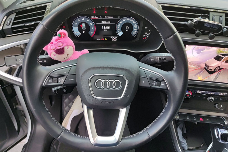 奥迪Q3 2022款 35 TFSI 进取动感型中控内饰13