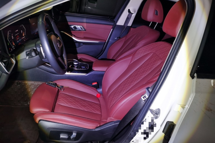 宝马3系 2023款 320Li M运动套装局部细节19