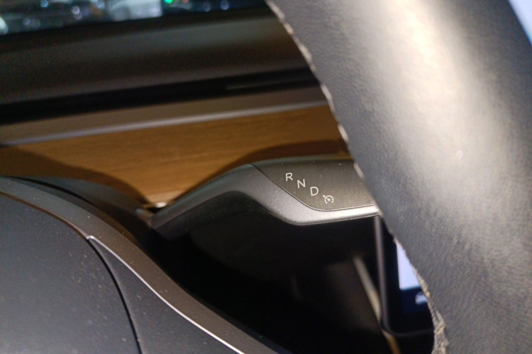 特斯拉 Model 3 2020款 改款 标准续航后驱升级版局部细节18