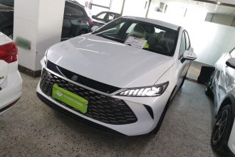 比亚迪 秦PLUS 2025款 DM-i 智驾版 128KM进取型