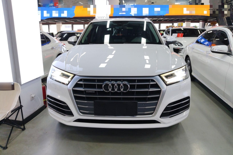 奥迪Q5L 2018款 40 TFSI 荣享时尚型 国V车身外观2