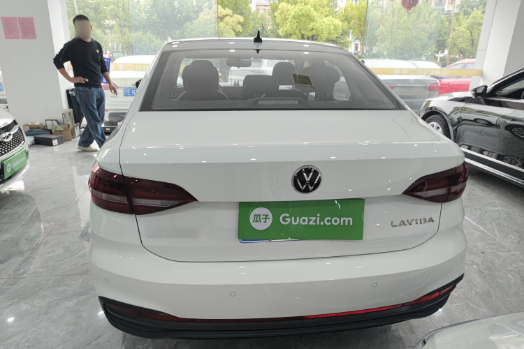 大众 朗逸 2023款 1.5L 自动得逸版车身外观6