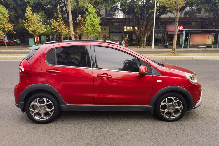 吉利汽车 远景X1 2017款 1.3L 自动玩家版车身外观6006