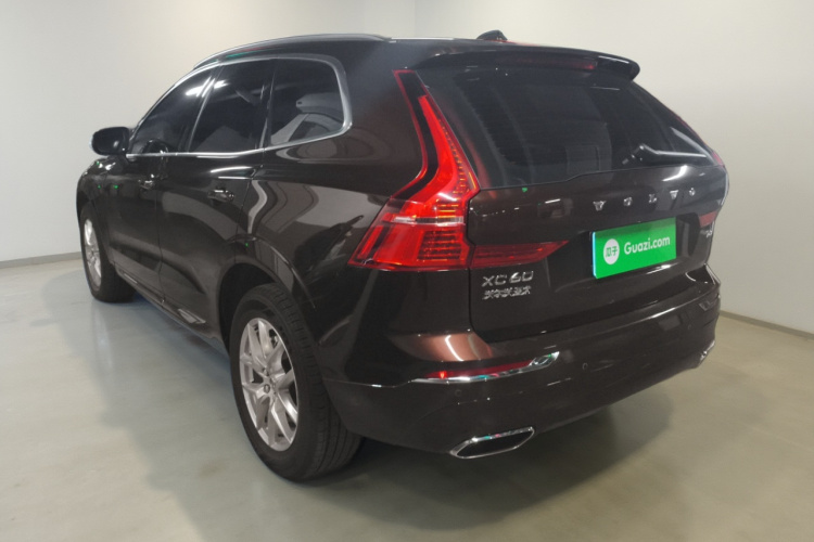 沃尔沃XC60 2021款 T5 四驱智逸豪华版车身外观5