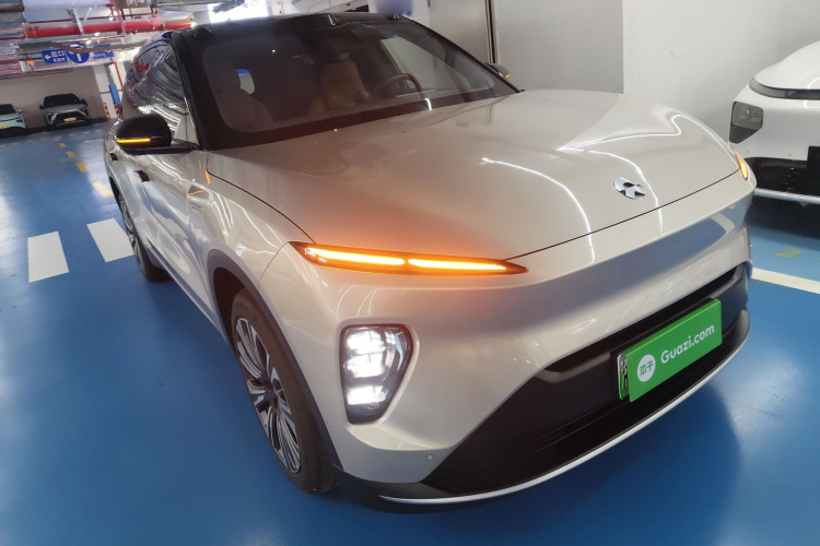 蔚来ES8 2024款 75kWh车身外观3