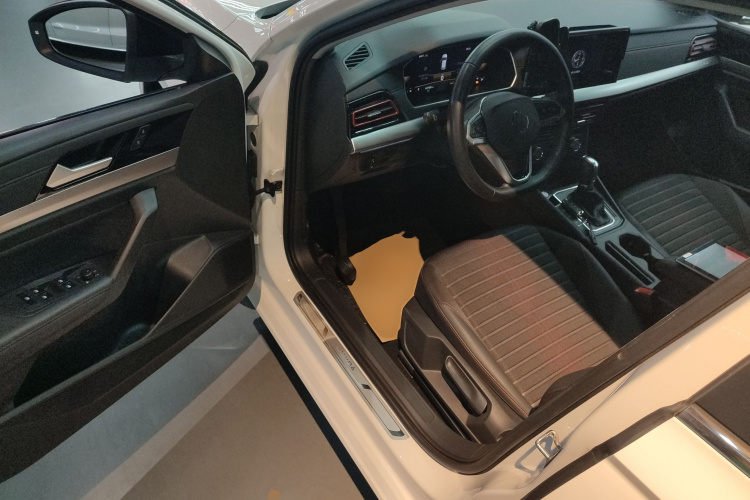 大众 朗逸 2023款 300TSI DSG星空满逸版中控内饰20