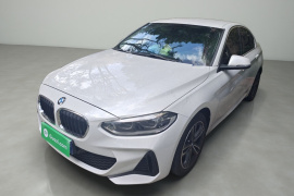 宝马1系 2022款 120i M运动版