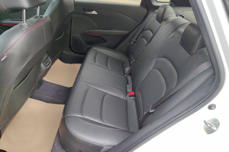 雪佛兰 科鲁泽 2019款 RS 330T 自动畅快版 国VI中控内饰7002