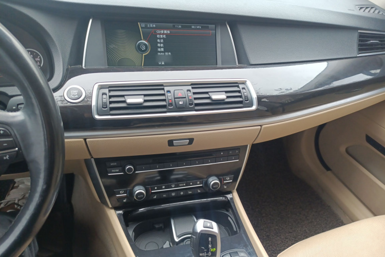 宝马5系GT 2011款 535i xDrive豪华型局部细节16