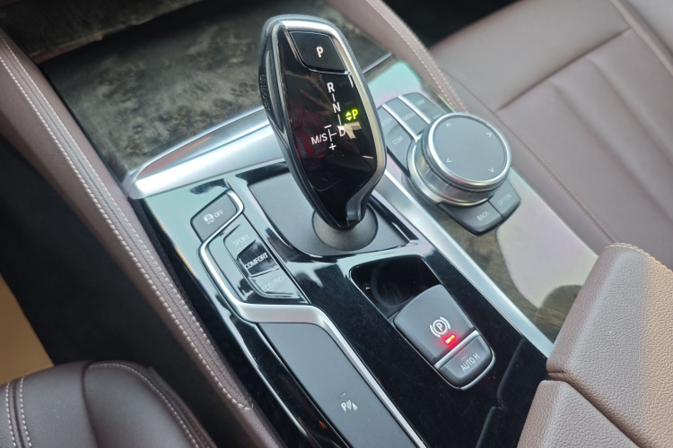 宝马5系 2020款 525Li M运动套装局部细节18