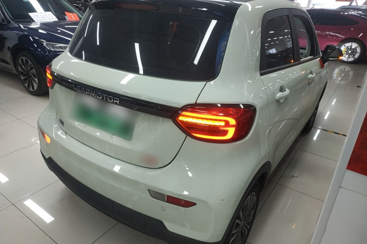 零跑汽车 零跑T03 2024款 403舒享版车身外观7