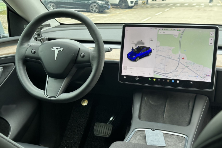 特斯拉 Model Y 2021款 标准续航后驱版中控内饰7001