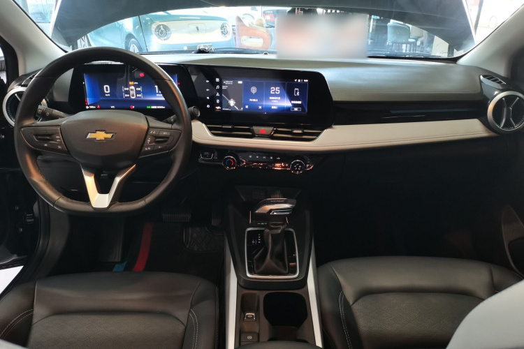 雪佛兰 科鲁泽 2024款 1.5L 双离合悦享版中控内饰7002