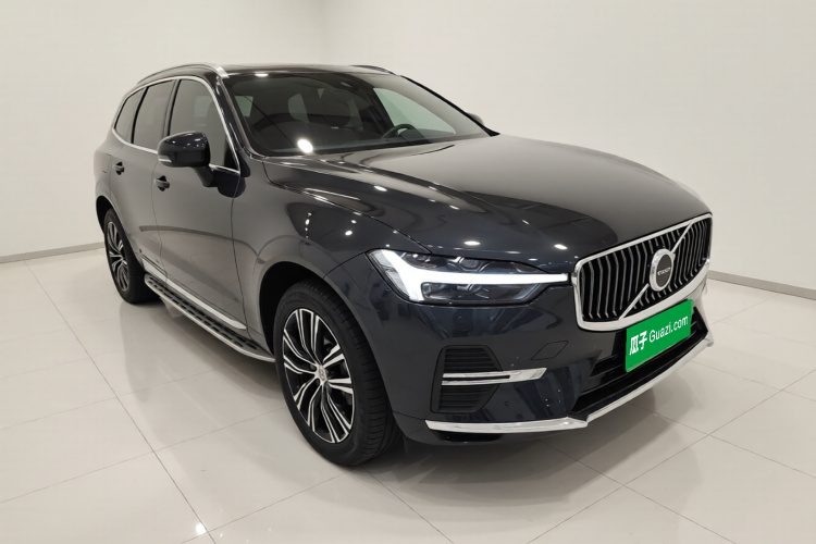 沃尔沃XC60 2022款 B5 四驱智远豪华版车身外观3