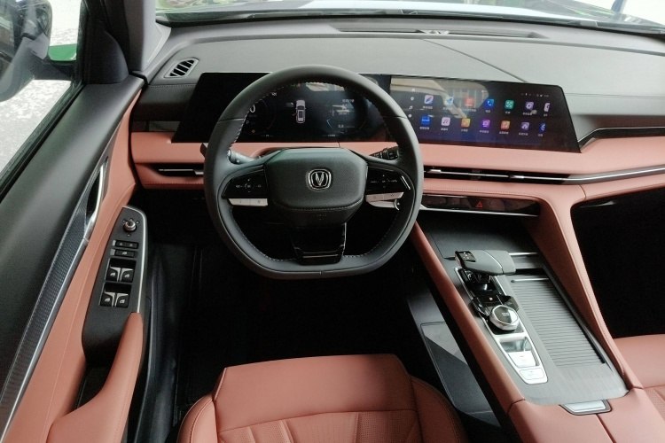 长安CS75 PLUS 2024款 第三代 冠军版 1.5T 智驾劲航型局部细节13