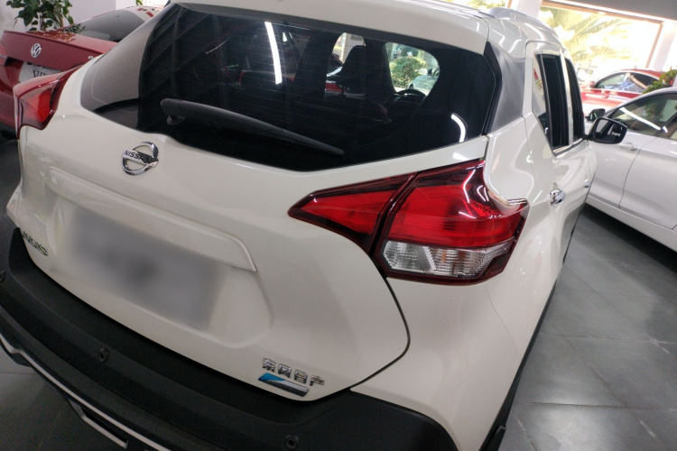 日产 劲客 2018款 1.5L CVT智联豪华版车身外观7