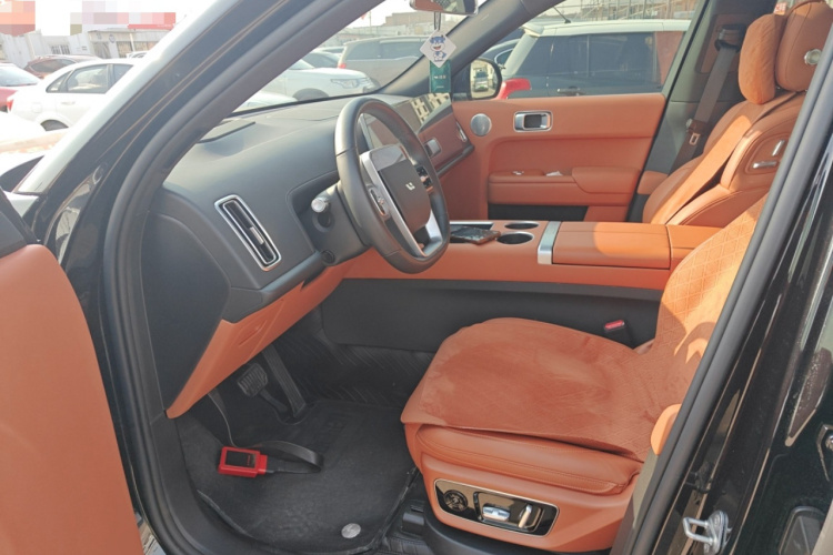 理想汽车 理想L7 2023款 Air中控内饰19