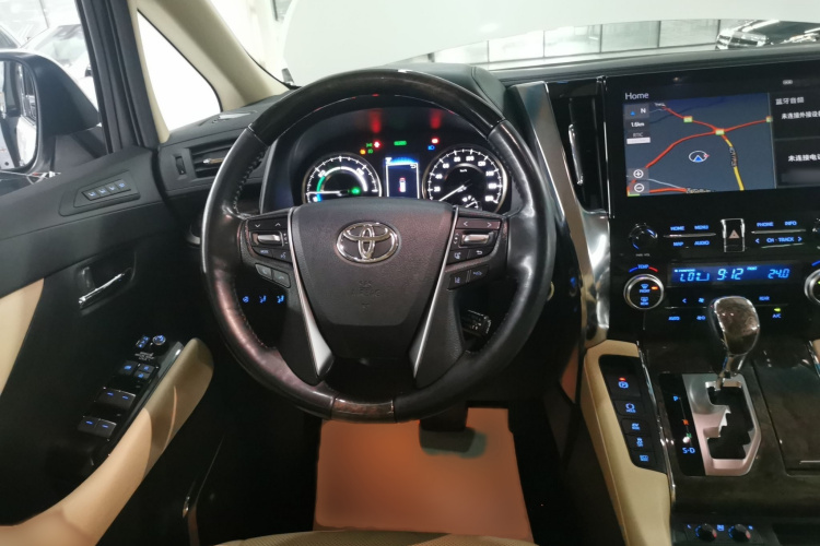 丰田 威尔法 2021款 皇冠 双擎 2.5L HV至尊版局部细节13