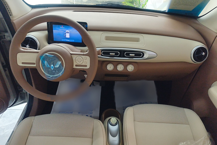 五菱汽车 宏光MINIEV 2025款 四门版 进阶款中控内饰7003