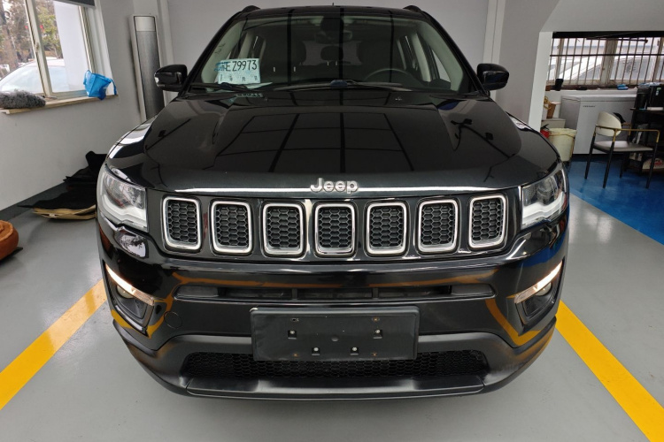 Jeep 指南者 2017款 200T 自动家享版车身外观2