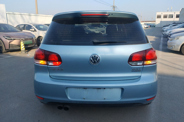 大众 高尔夫 2012款 1.4TSI 蓝驱版车身外观6