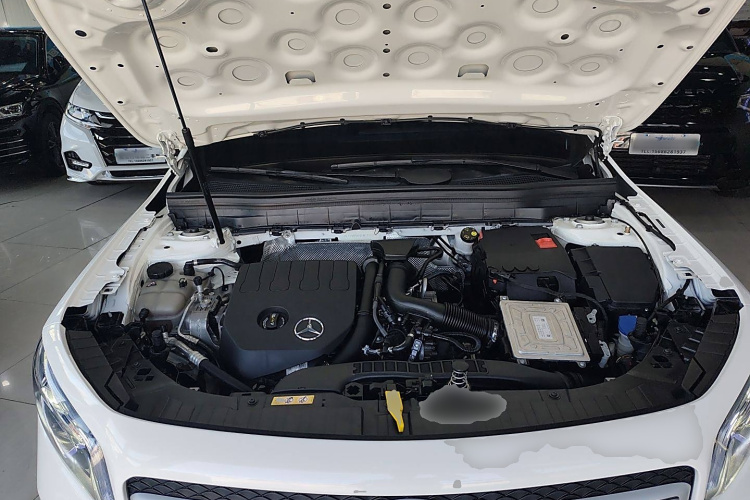 奔驰GLB 2023款 GLB 200 动感型局部细节24