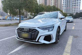奥迪A3 2022款 Sportback 35 TFSI RS套件燃速型