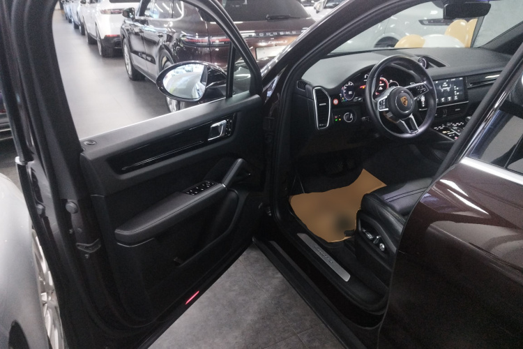 保时捷 2019款 Cayenne 3.0T中控内饰20