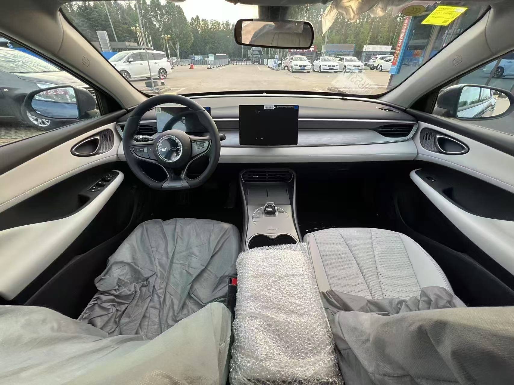 比亚迪 海豹05 DM-i 2025款 DM-i 智驾版 55KM豪华型