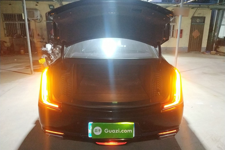 凯迪拉克XTS 2018款 28T 精英型机舱底盘23