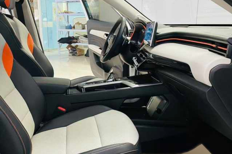 哈弗赤兔 2021款 激擎版 1.5T 铂金兔中控内饰7004