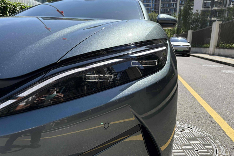 比亚迪 汉L 2025款 DM-p 四驱激光雷达旗舰型局部细节36