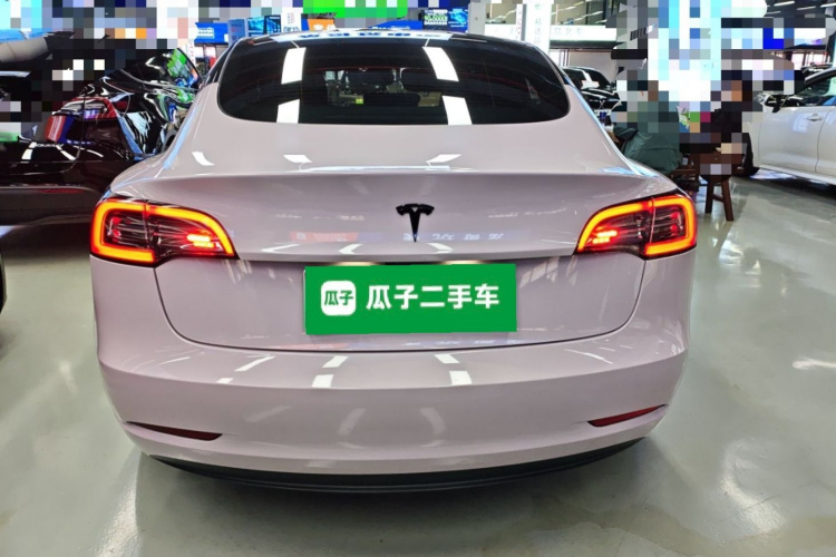 特斯拉 Model 3 2021款 标准续航后驱升级版车身外观6