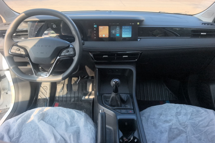 荣威i5 2023款 1.5L 手动舒享版中控内饰7003