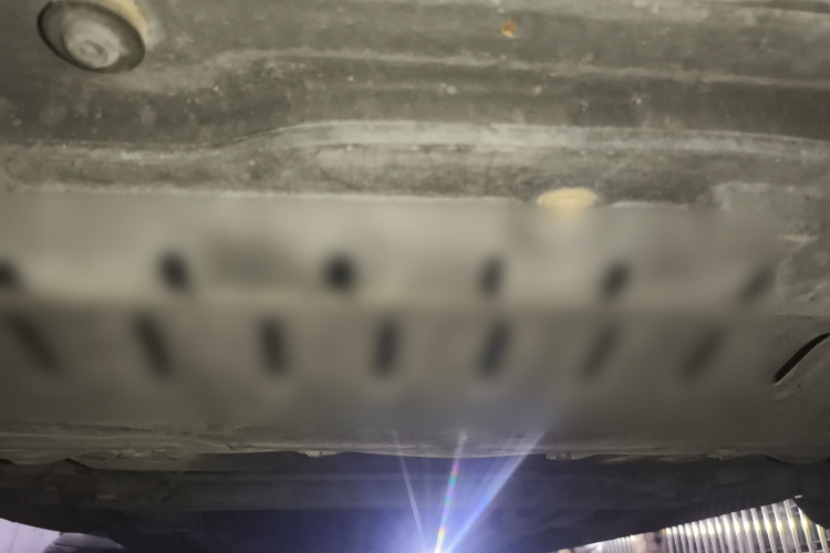 五菱汽车 五菱宏光 2014款 1.5L S标准型局部细节9008