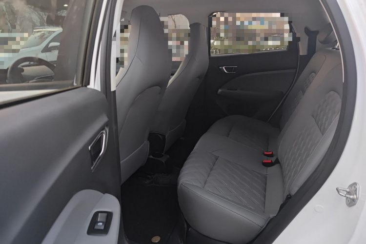 零跑汽车 零跑T03 2021款 400微糖版中控内饰21